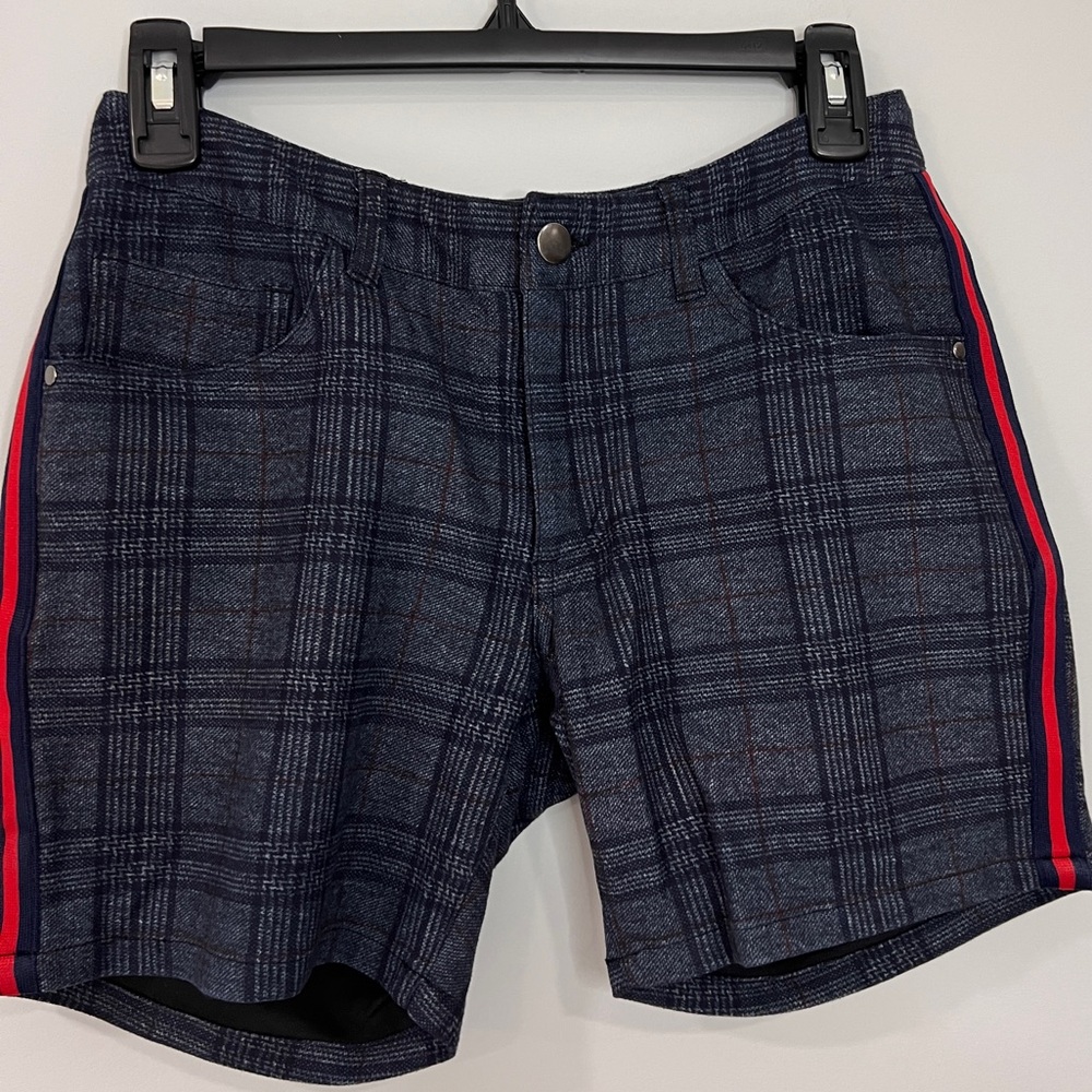 NWT Steele Men’s Shorts. Size 28. 5.5 inch inseam. From Provincetown location.